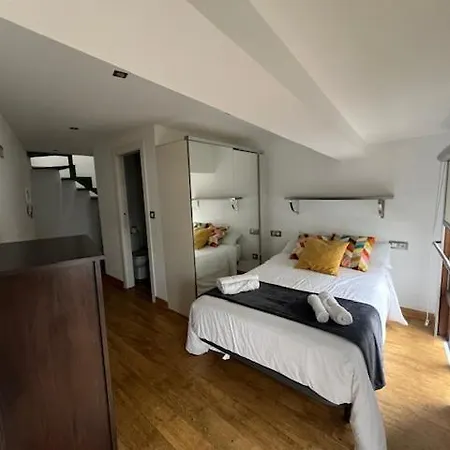 Alojamiento Tinajas * A Coruna