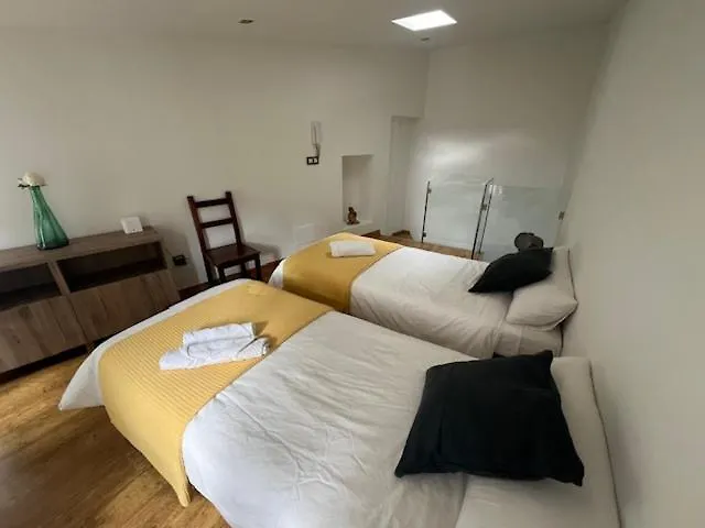 Alojamiento Tinajas 拉科鲁尼亚