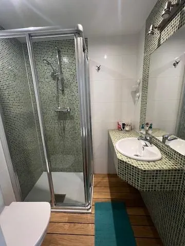 公寓 Alojamiento Tinajas 拉科鲁尼亚